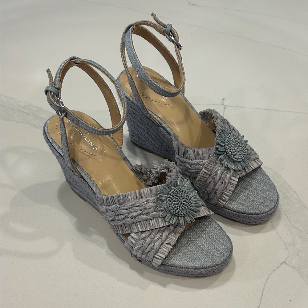 Bandolino Krista Wedge Sandals in Bennett Blue size 7 NWOT